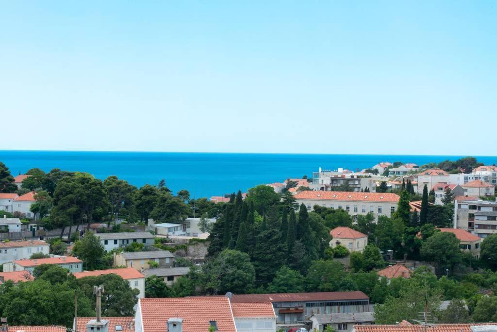 Leda Apartman *